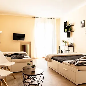 Le Di Sonia Del Corso Civ 25 Guest house